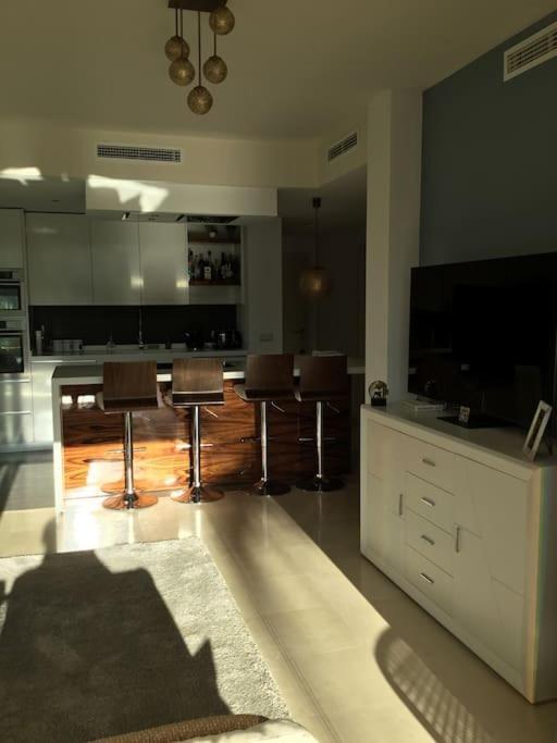 Alcazaba Blue Lagoon 3 Bedroom, Ground Floor Apartment เอสเตโปนา ภายนอก รูปภาพ