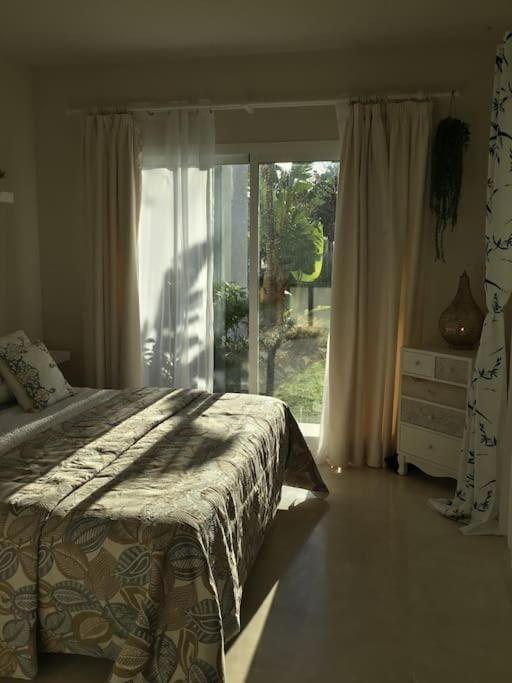 Alcazaba Blue Lagoon 3 Bedroom, Ground Floor Apartment เอสเตโปนา ภายนอก รูปภาพ